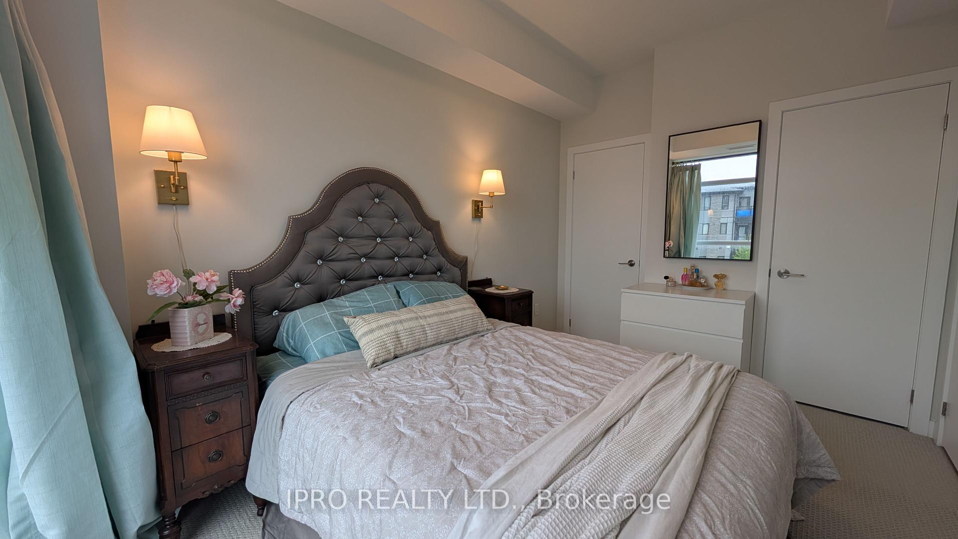 1 Bedroom Condo at 600 North Service, Hamilton For sale