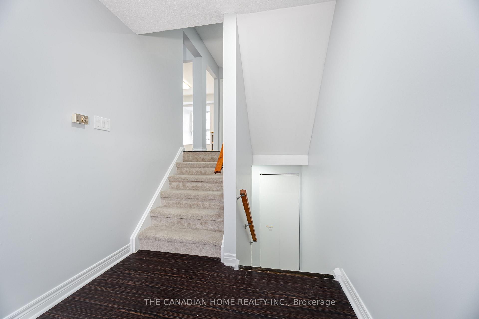 3 Bedrooms Condo at 4662 Kingston, Toronto For sale
