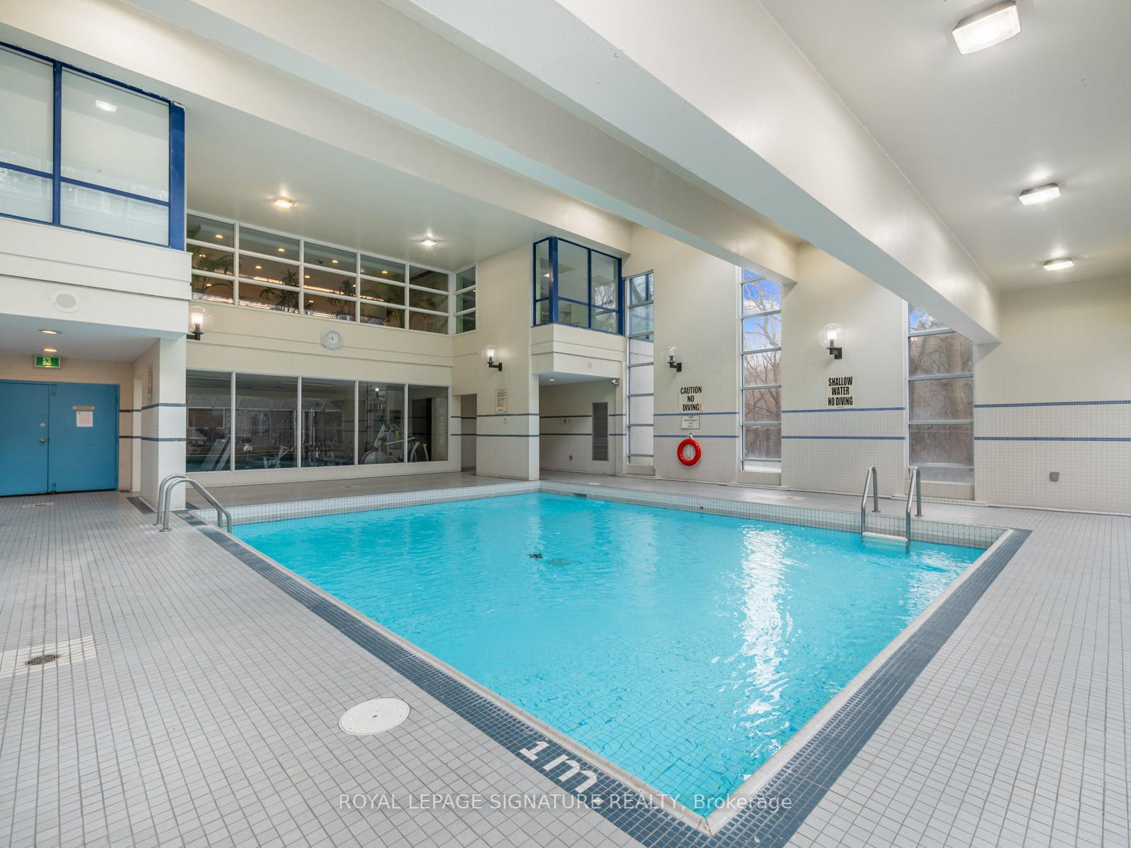 3 Bedrooms Condo at 3050 Ellesmere, Toronto For sale