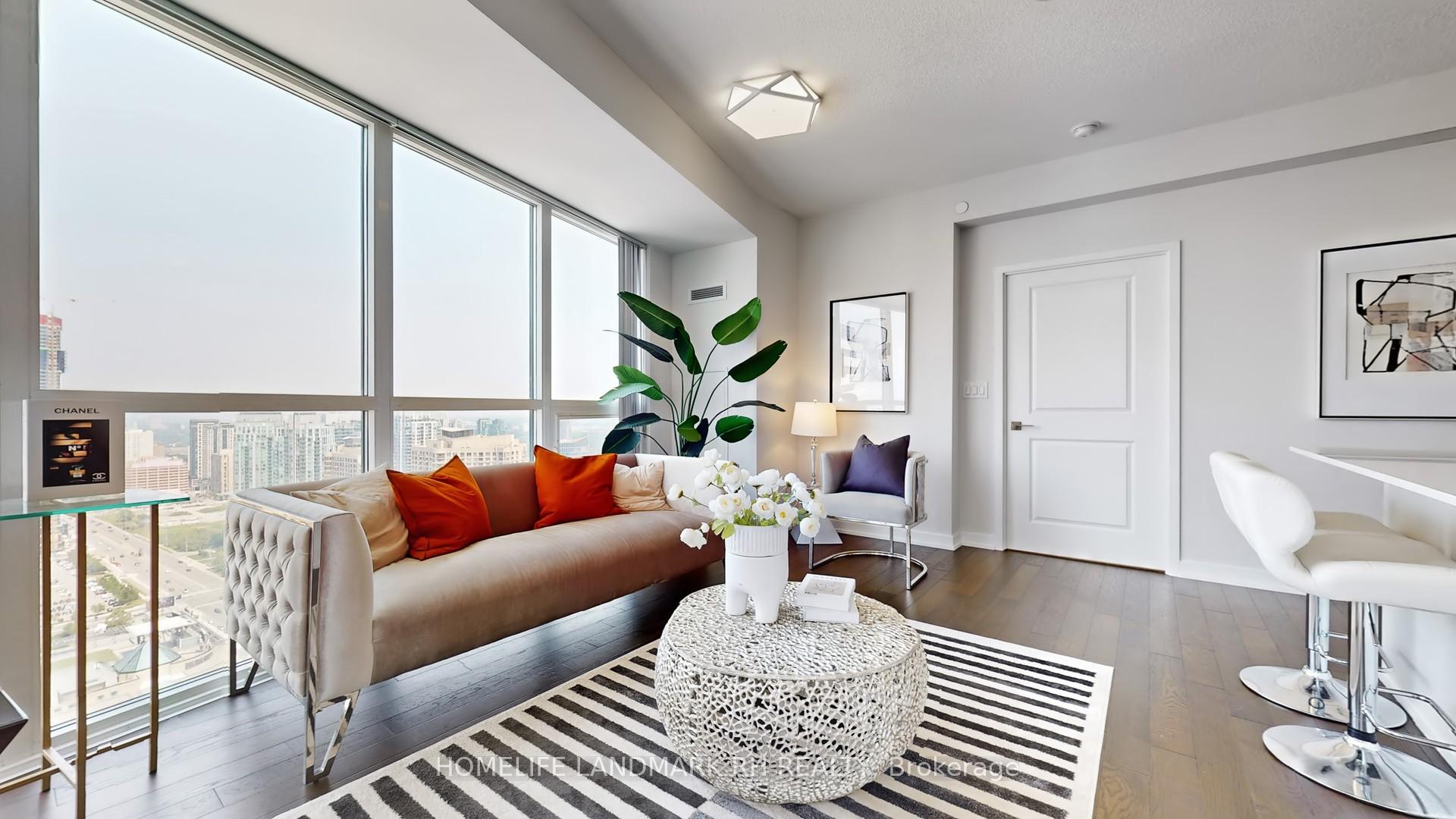 3 Bedrooms Condo at 510 Curran, Mississauga For sale
