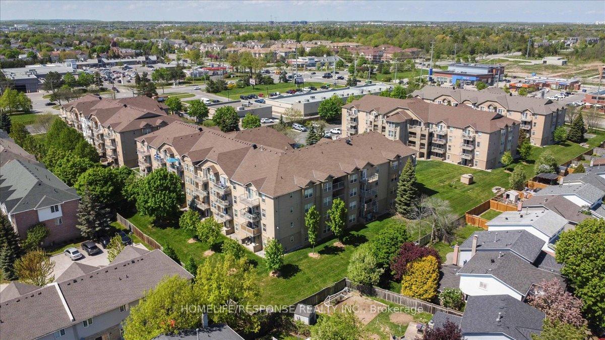 2 Bedrooms Condo at 1820 Walker’s, Burlington For sale