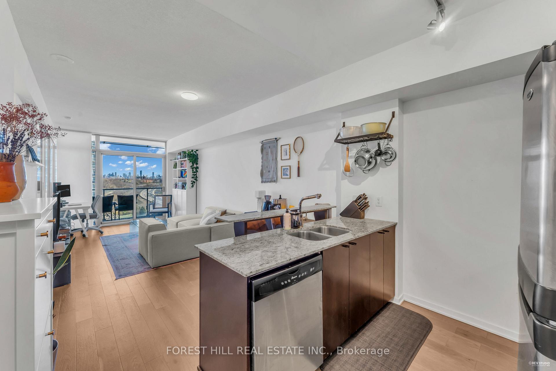 1 Bedroom Condo at 103 The Queensway, Toronto For sale