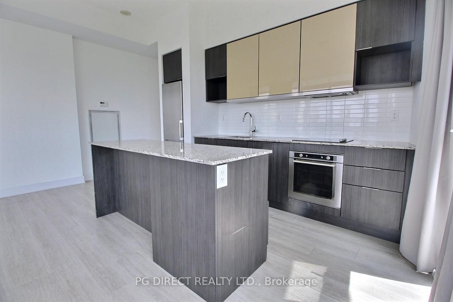 2 Bedrooms Condo at 99 The Donway, Toronto For sale