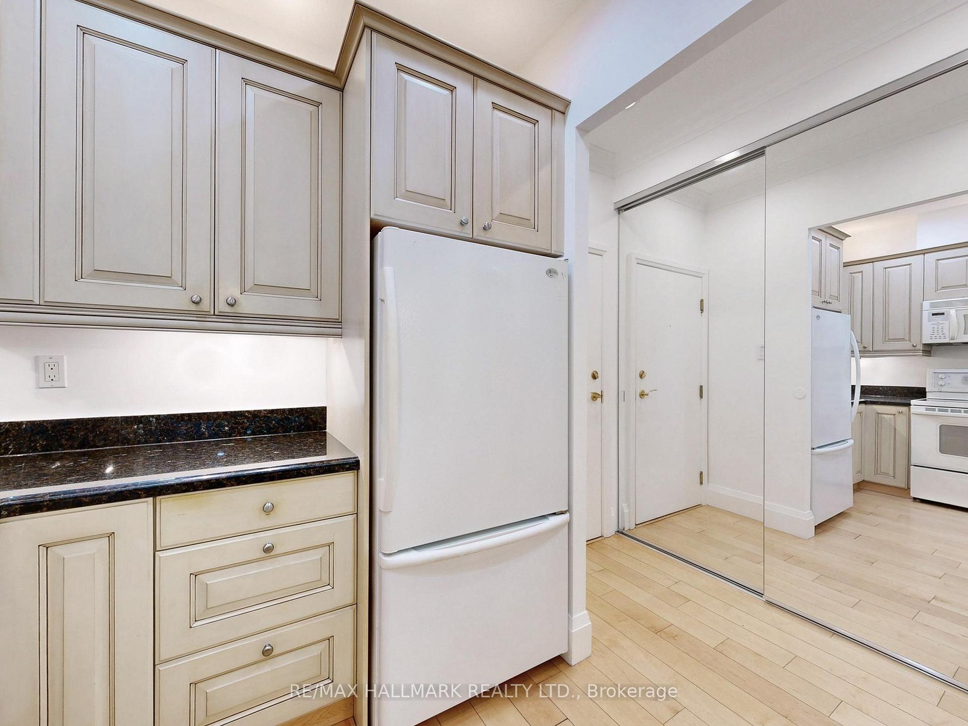 1 Bedroom Condo at 95 Prince  Arthur, Toronto For sale
