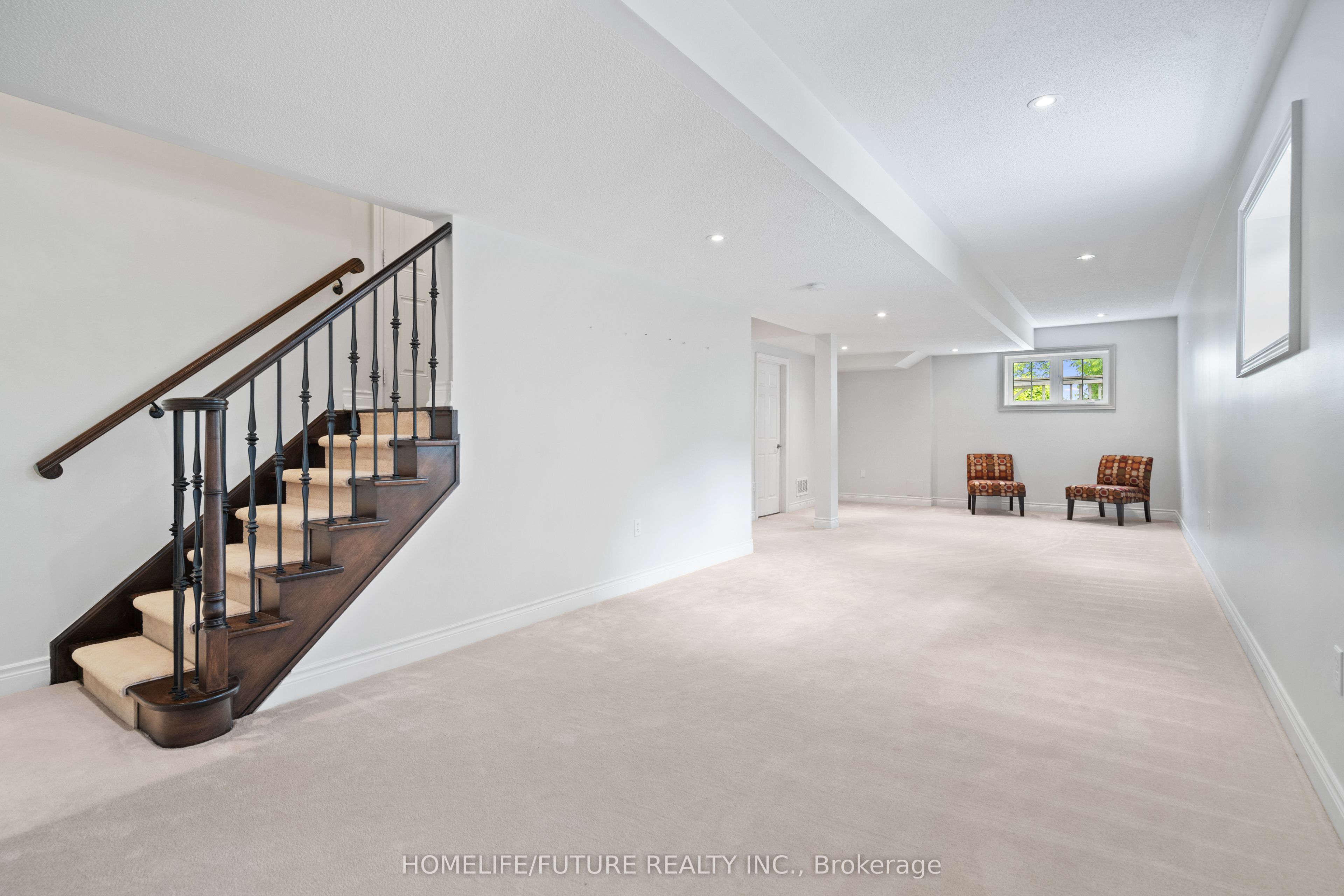 35 Bellhouse Place, Whitby Brooklin