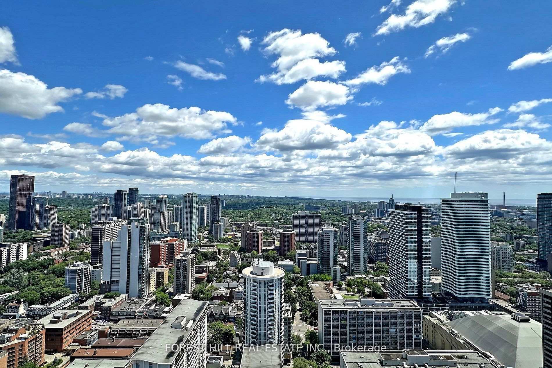 2 Bedrooms Condo at 501 Yonge,  Toronto For sale