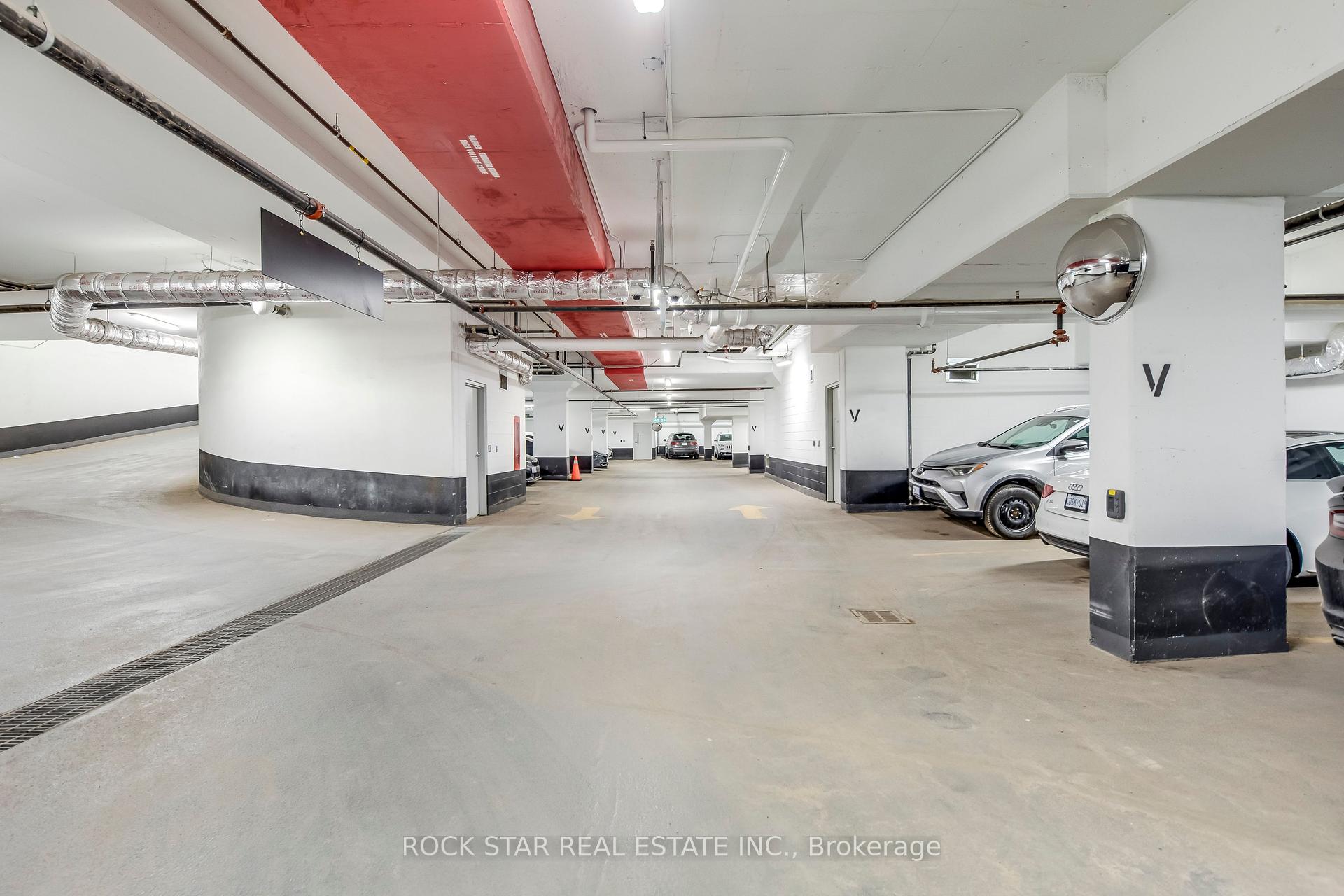 2 Bedrooms Condo at 543 Richmond,  Toronto For sale