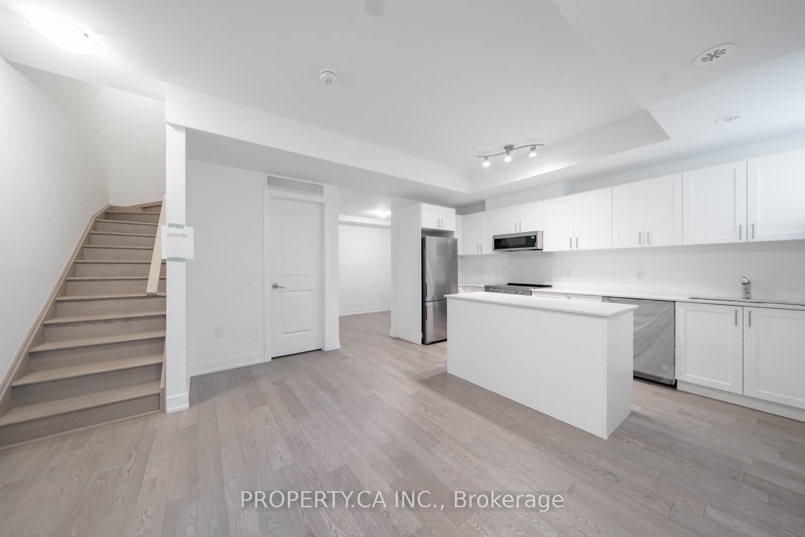 2 Bedrooms Condo at 1115 Douglas McCurdy, Mississauga For sale