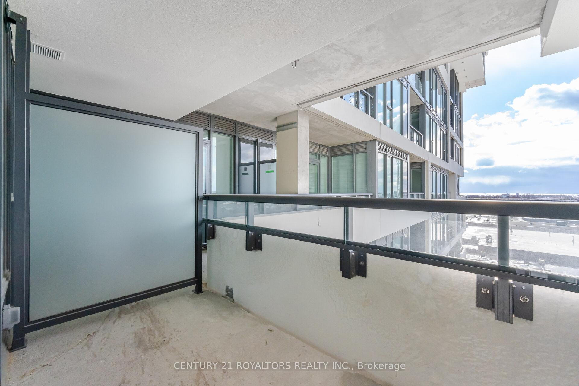 2 Bedrooms Condo at 859 The Queensway, Toronto For sale