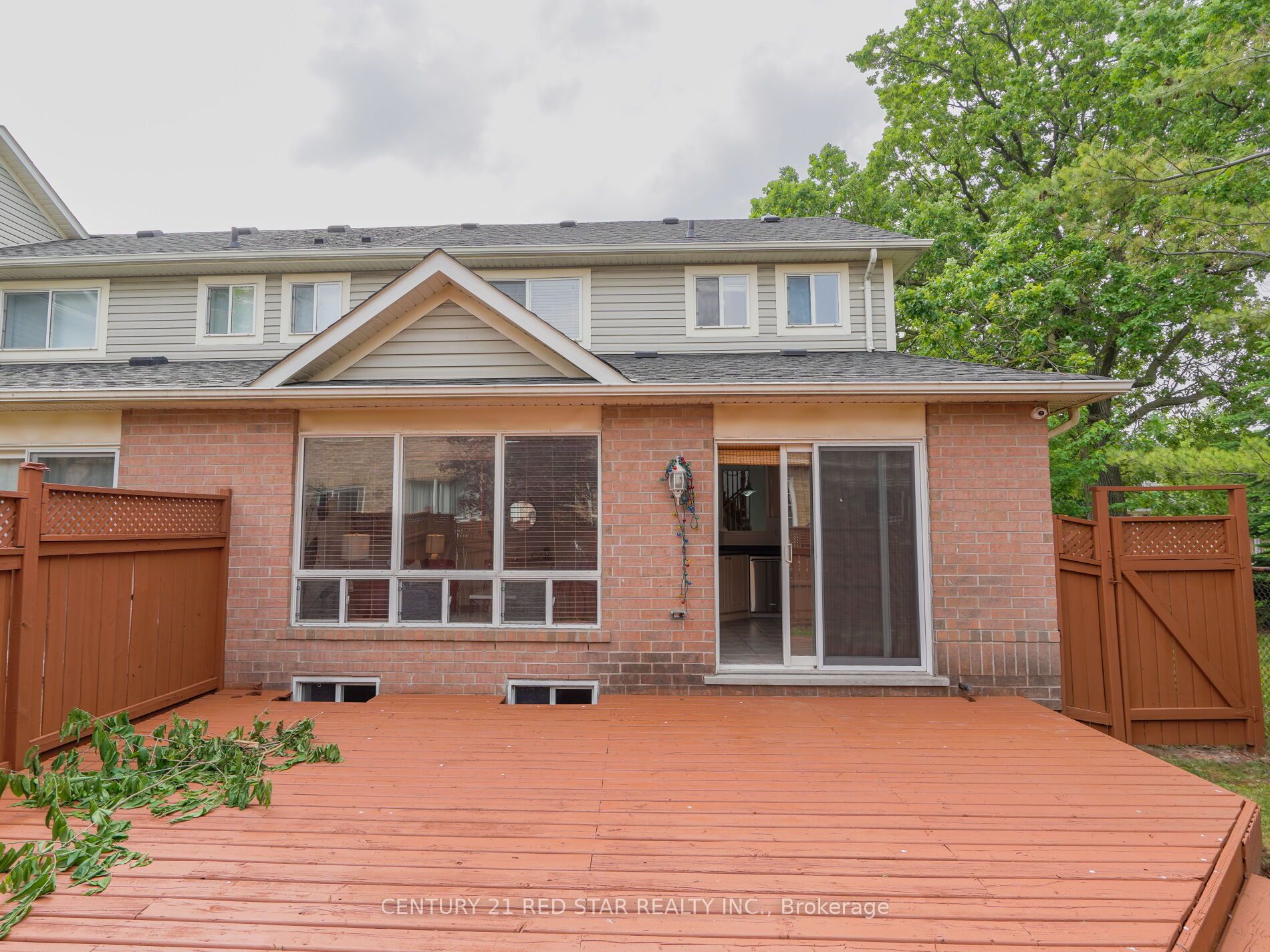 1144 Barclay Circle