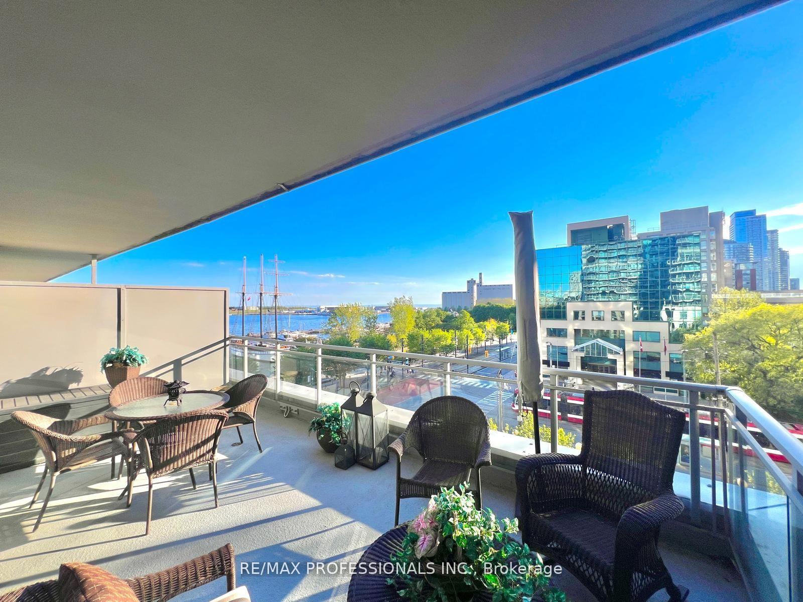 2 Bedrooms Condo at 410 Queens, Toronto For sale