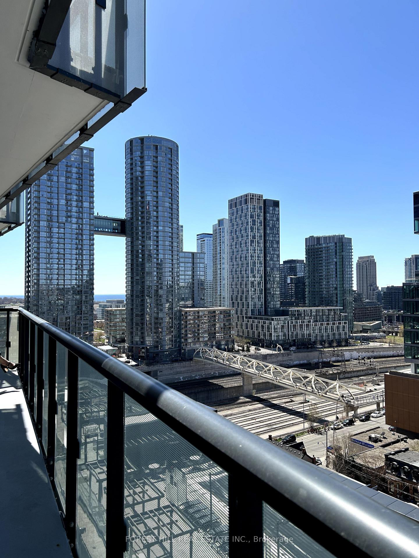 2 Bedrooms Condo at 480 Front,  Toronto For sale