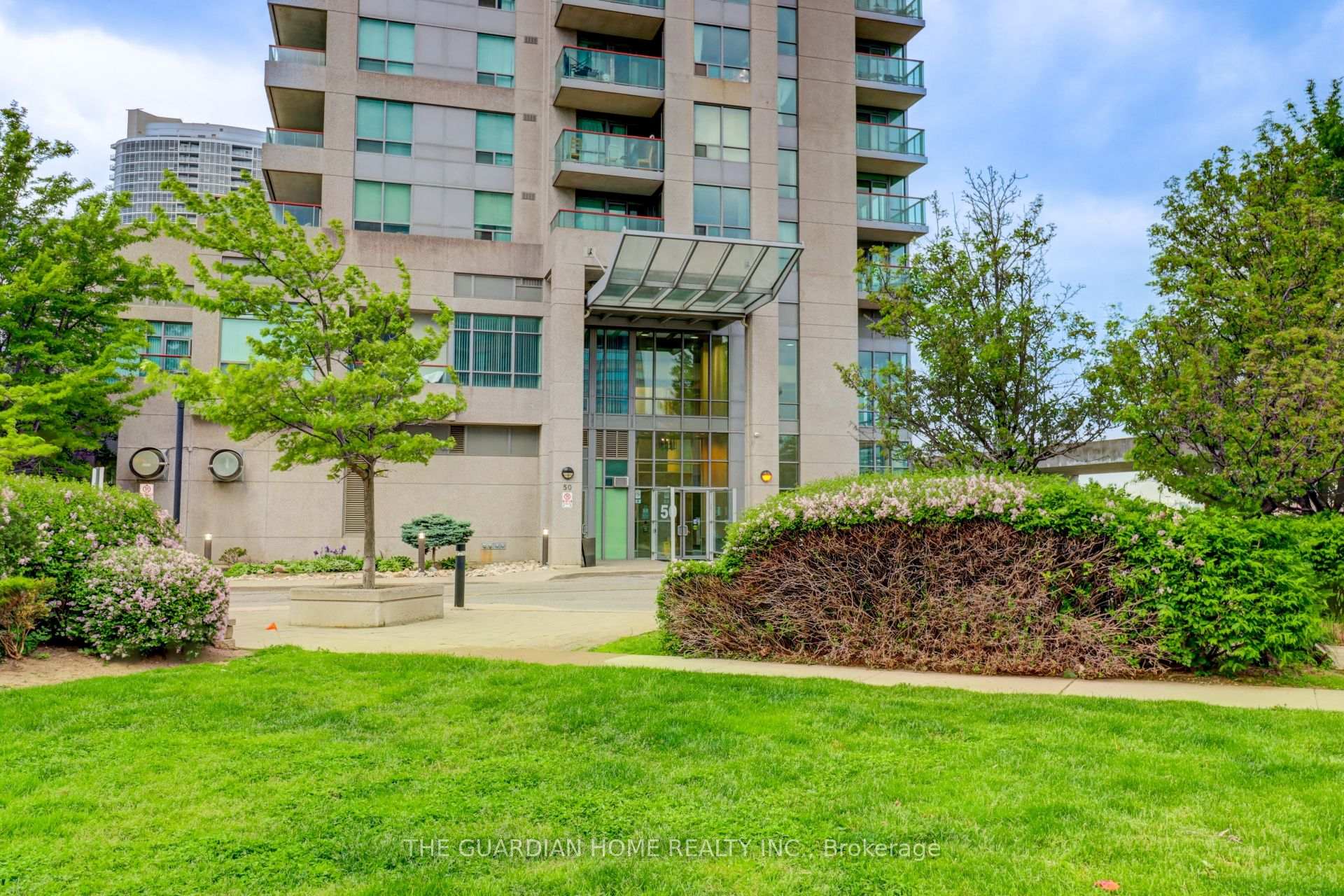 2 Bedrooms Condo at 50 Brian Harrison, Toronto For sale