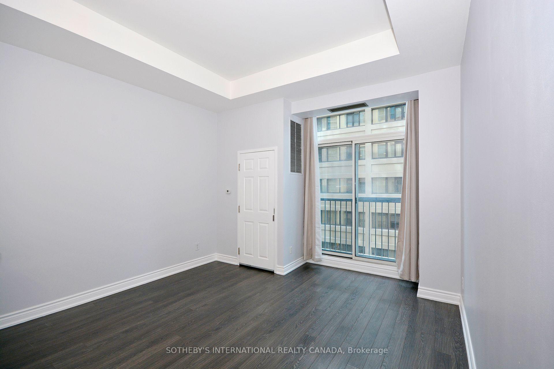 1 Bedroom Condo at 8 Wellesley, Toronto For sale