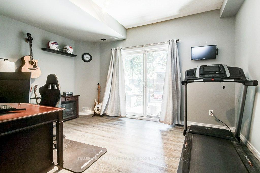 3 Bedrooms Condo at 4262 Ingram,  Burlington For sale