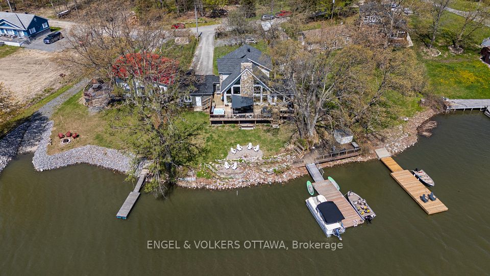 69 Blue Heron Lane, Frontenac Islands, ON K7G 2V6