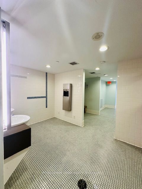 18 Yonge Street, #2205
