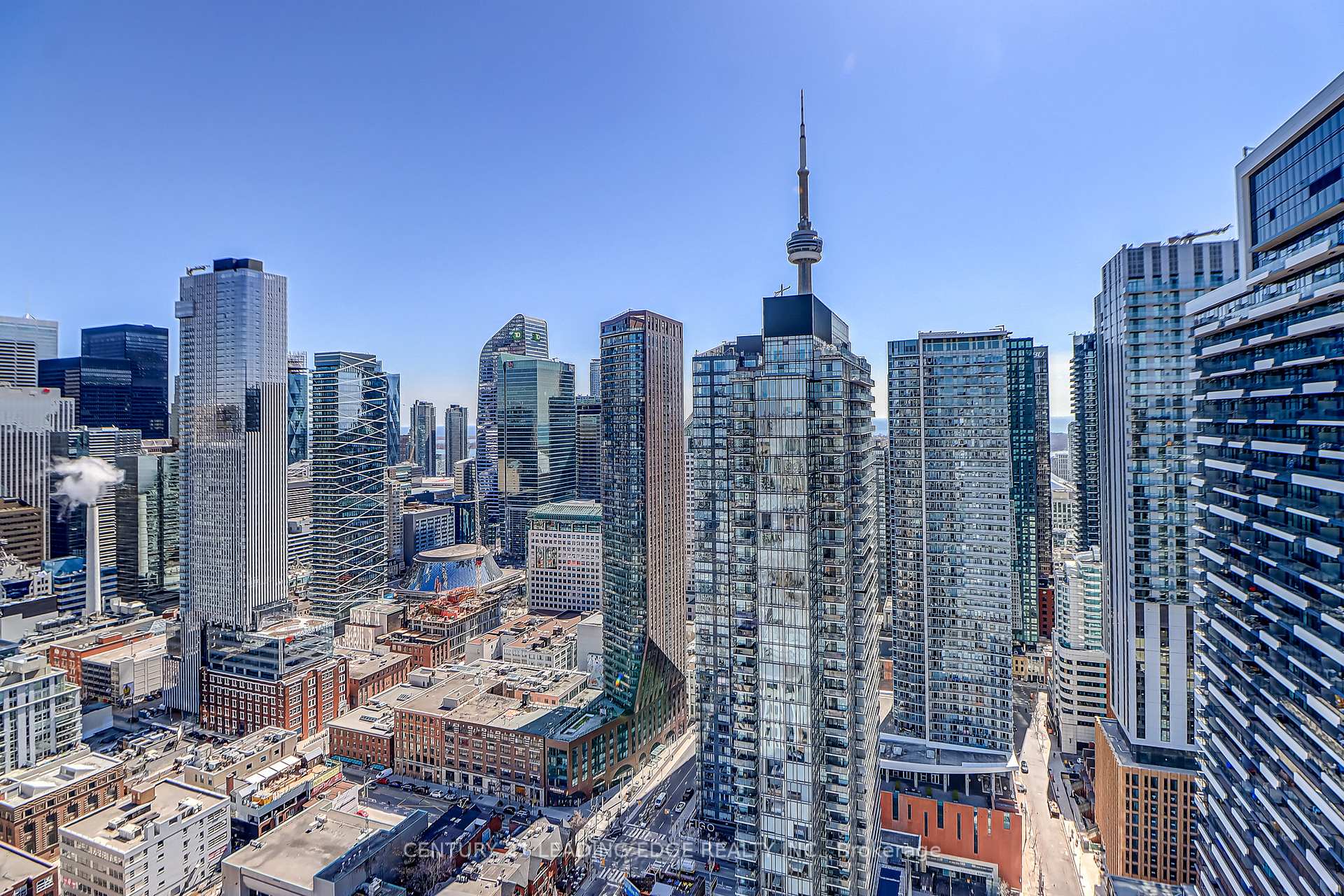 3 Bedrooms Condo at 318 Richmond,  Toronto For sale