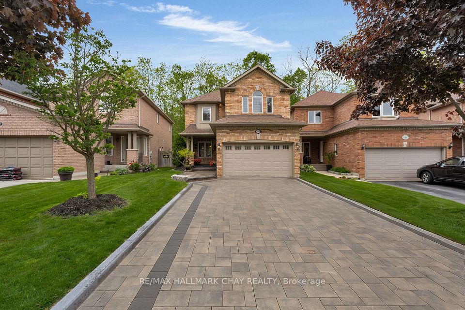 383 Hewitt