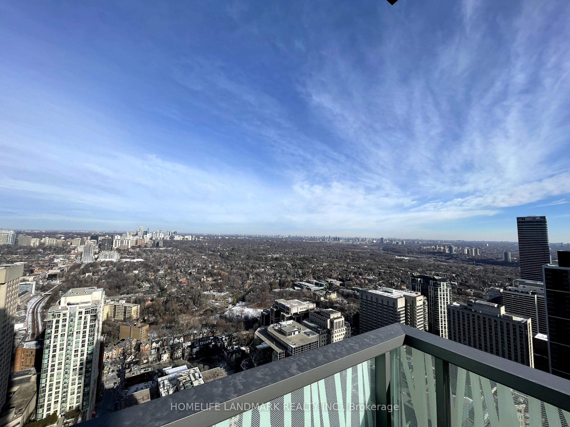3 Bedrooms Condo at 50 Charles, Toronto For sale