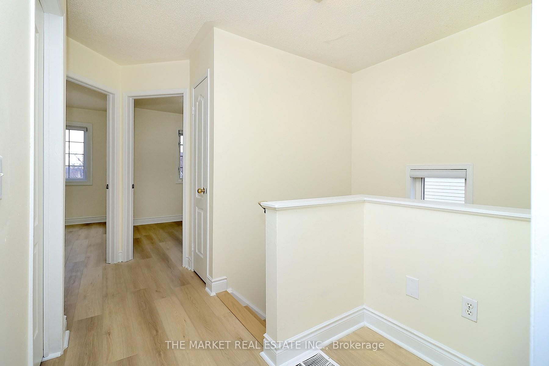3 Bedrooms Condo at 7190 Atwood, Mississauga For sale