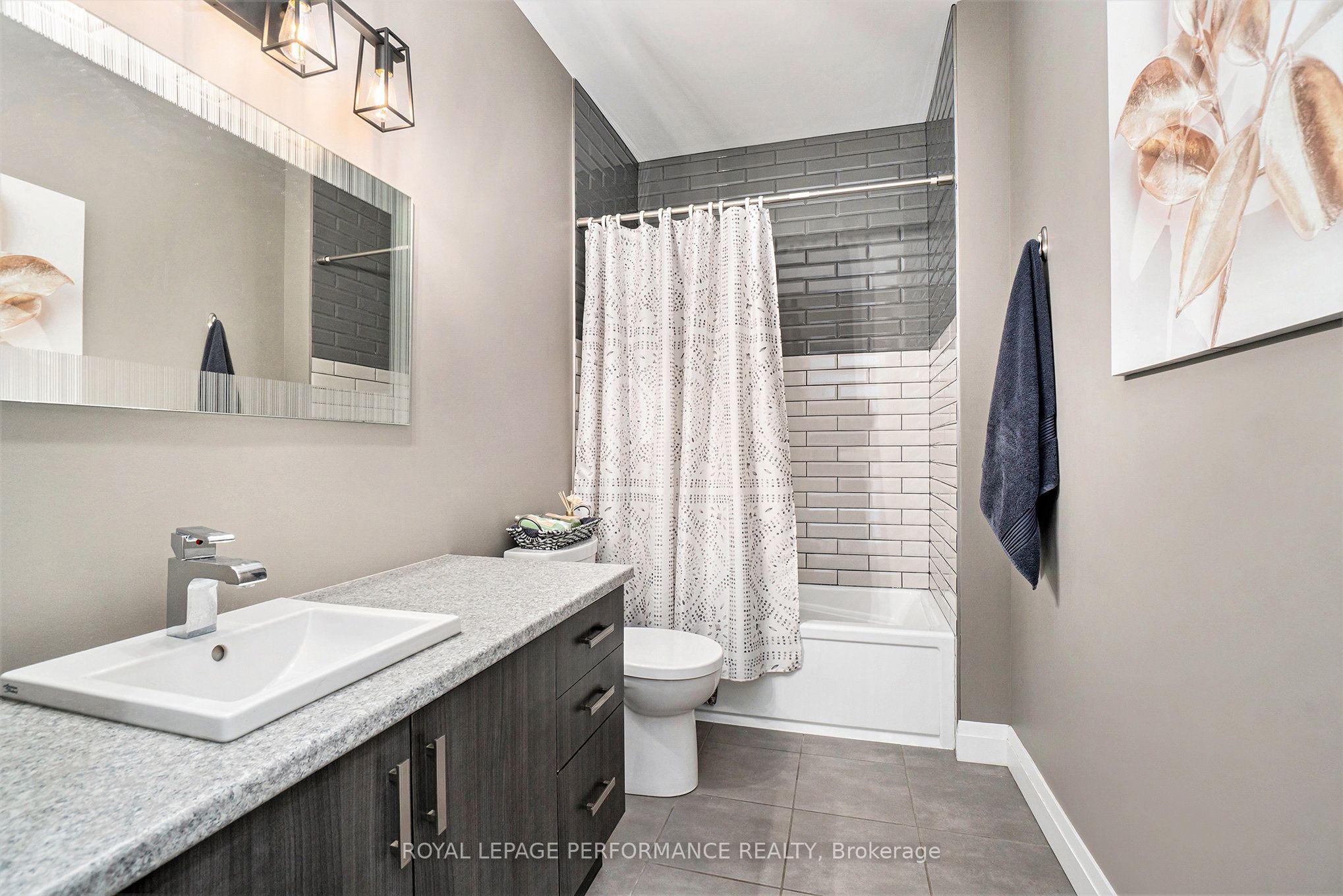 1295 Notre Dame Street, Russell, ON K0A 1W0