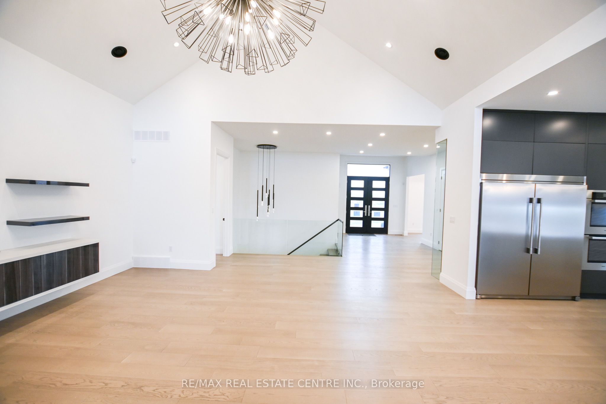 7325 Sunset Place, #3