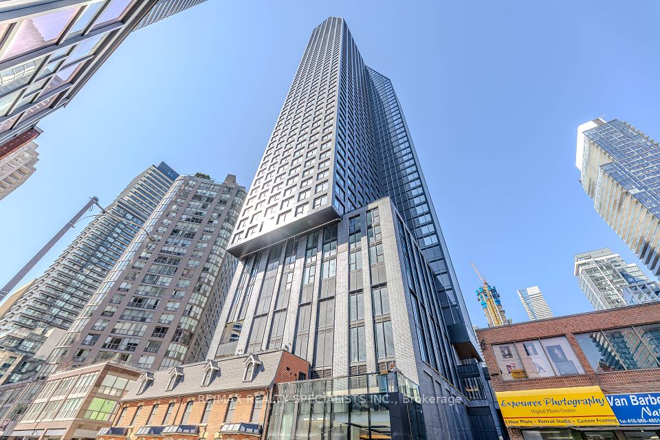 8 Wellesley Street