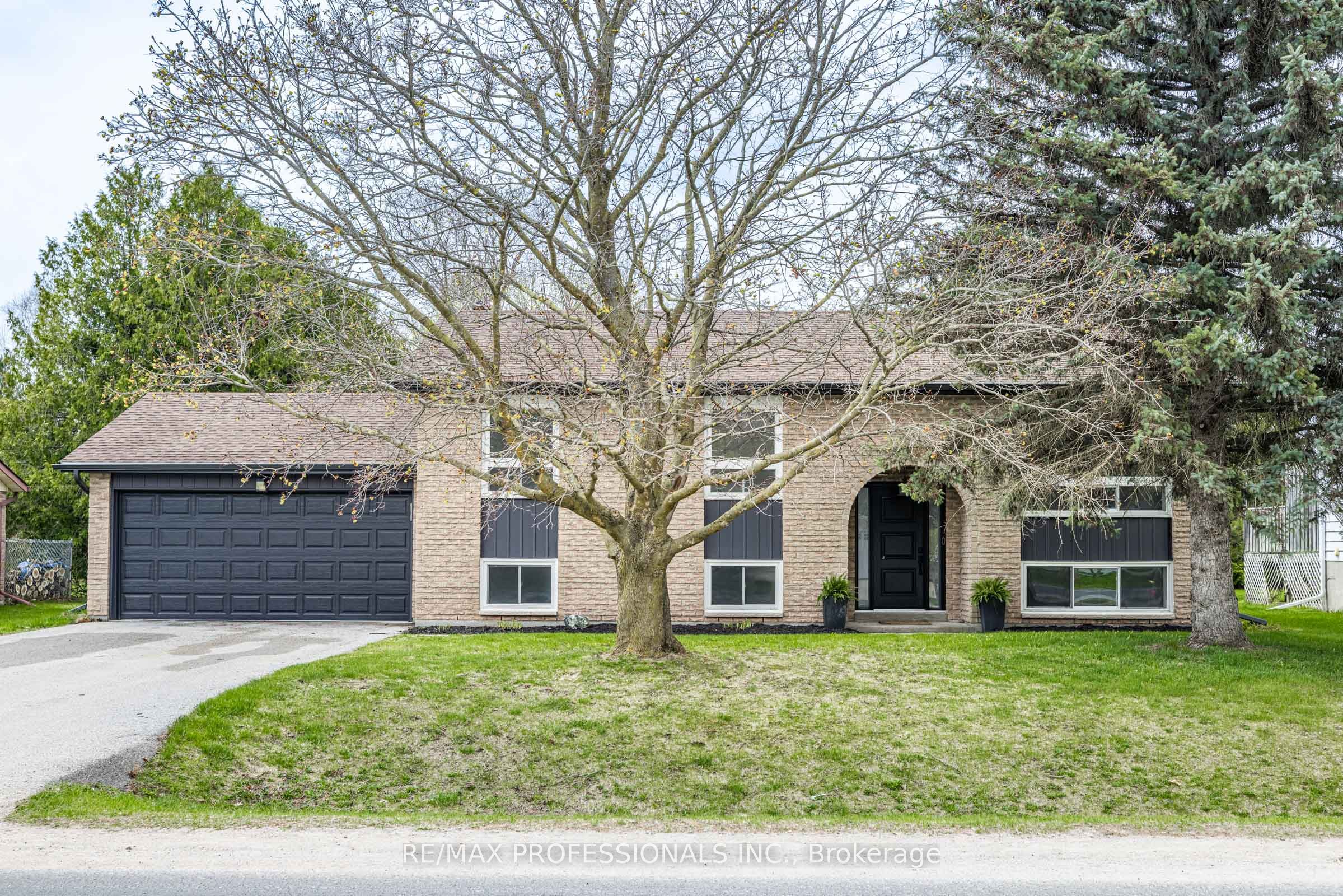 16 Wales Avenue, Adjala-Tosorontio, ON L0M 1J0