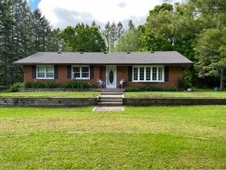 1675 Hawthorn