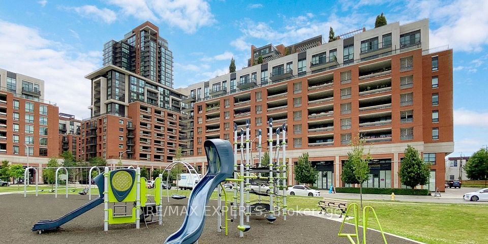 830 Lawrence Avenue W 231
