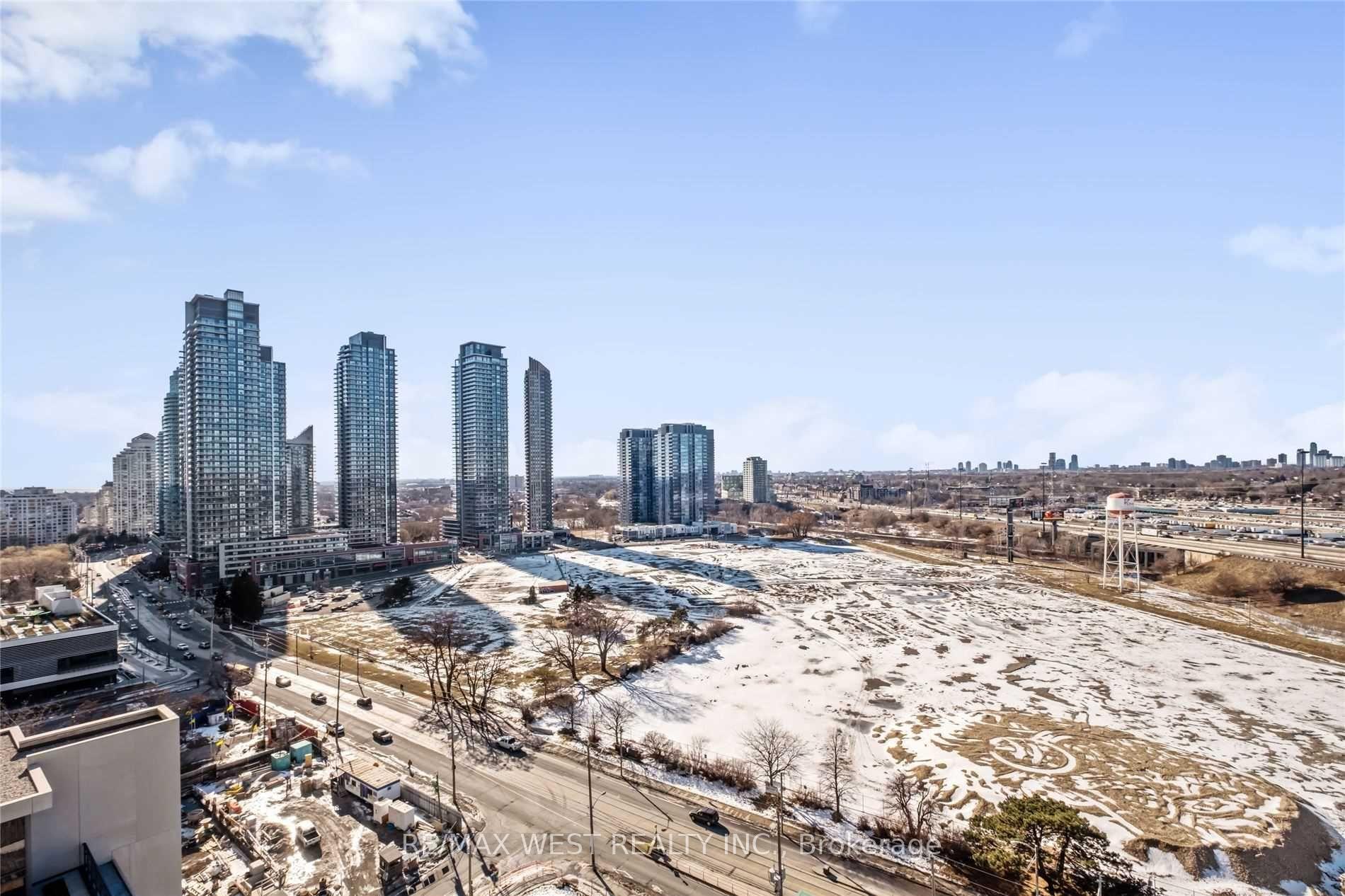 1 Bedroom Condo at 56 Annie Craig,  Toronto For sale