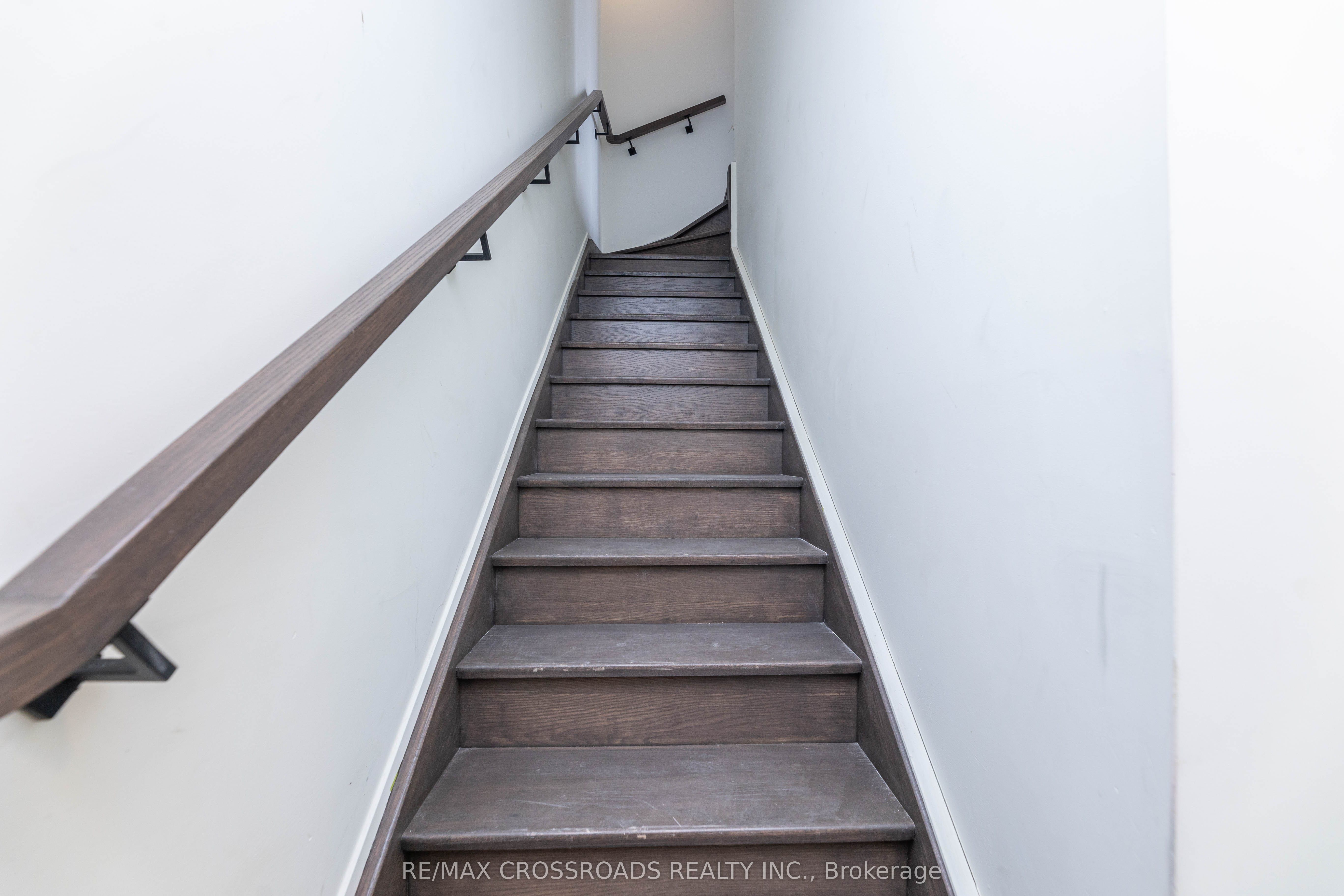 10 David Eyer Road E, #1203