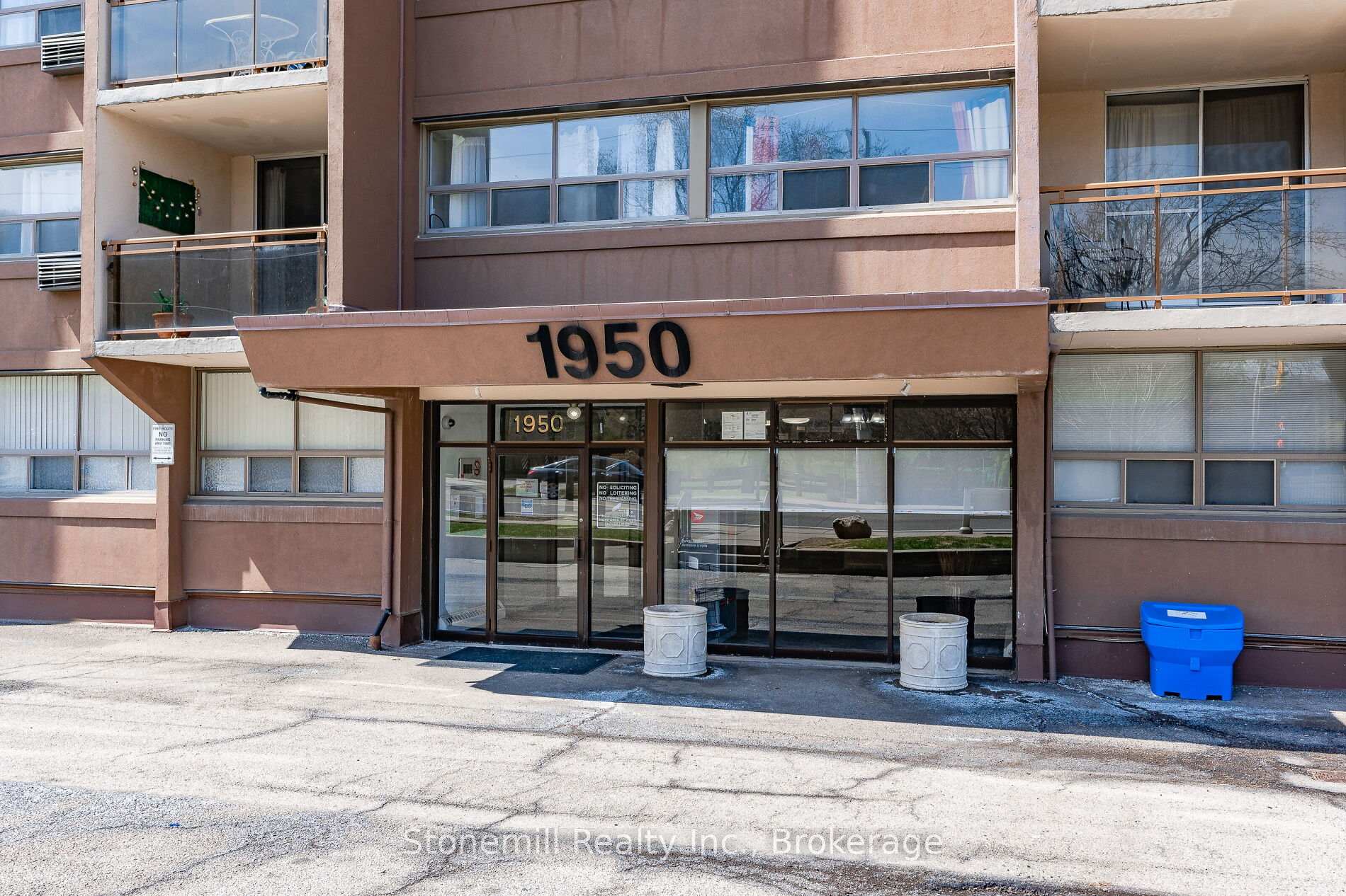 1 Bedroom Condo at 1950 Main, Hamilton For sale