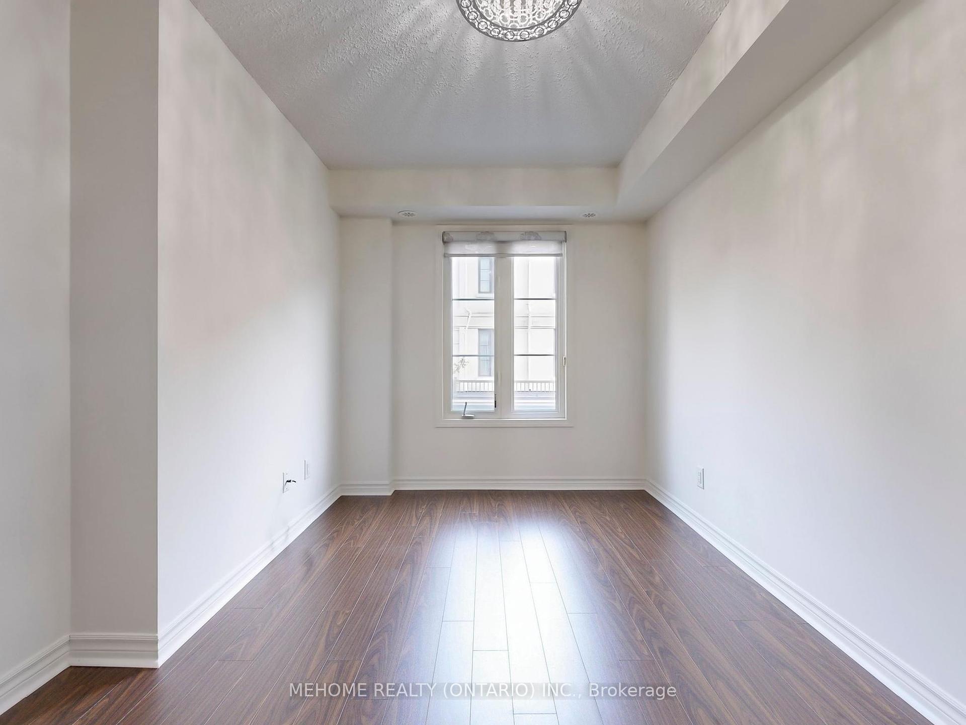 3 Bedrooms Condo at 7 Brighton, Vaughan For sale