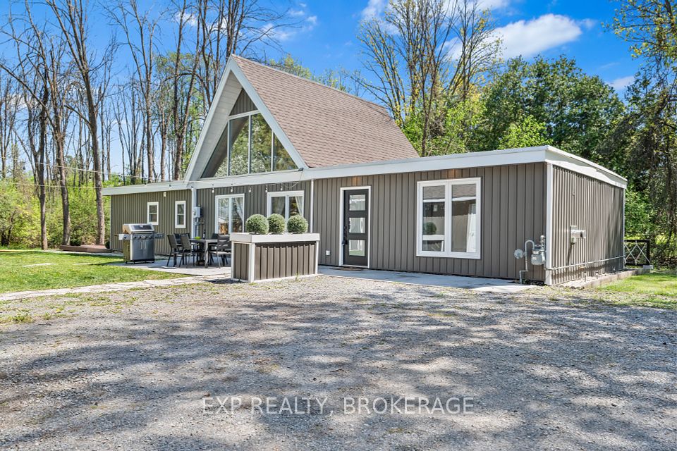 8546 COUNTY 2 Road, Greater Napanee, ON K7R 3L1