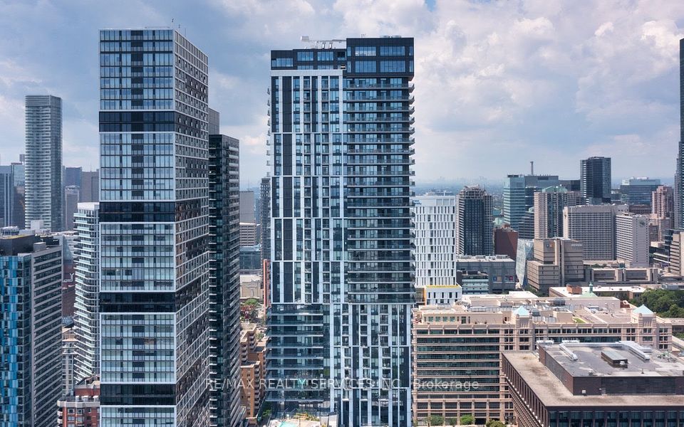 251 Jarvis