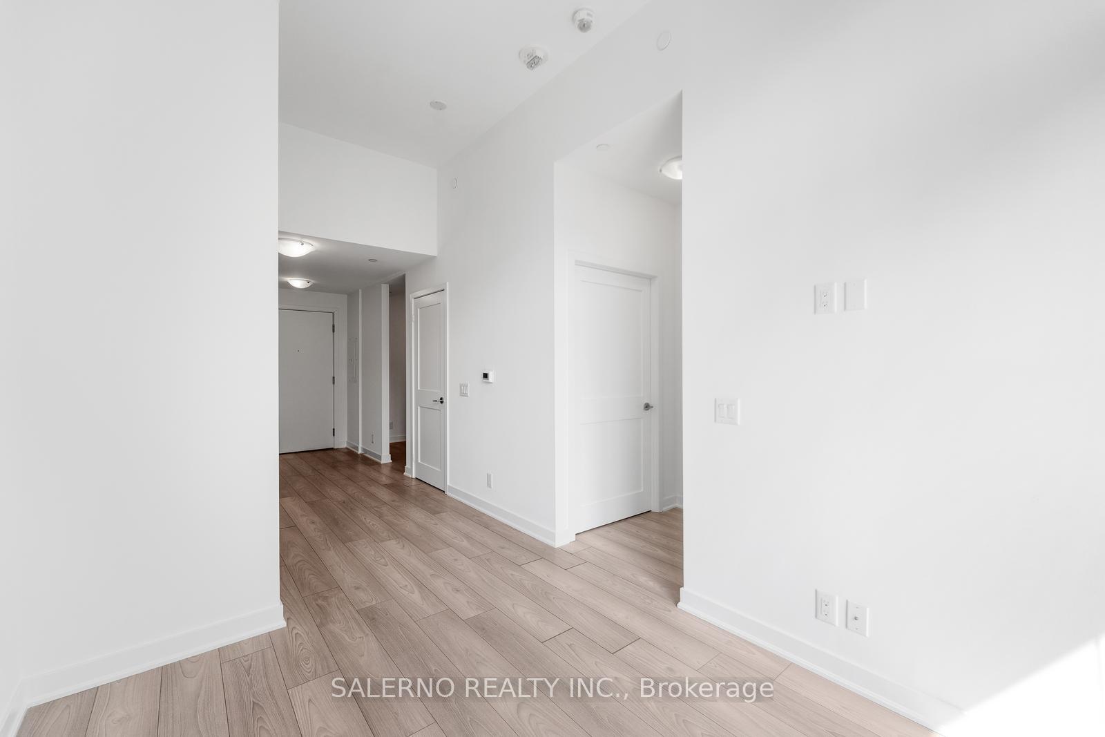 2 Bedrooms Condo at 120 Parliament, Toronto For sale