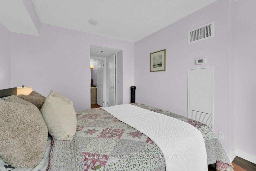 2 Bedrooms Condo at 185 Bonis, Toronto For sale