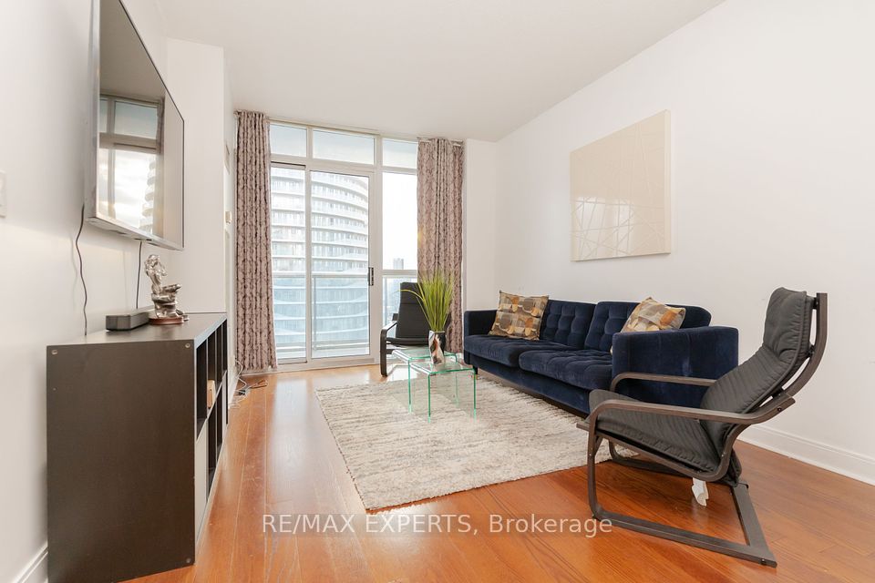 80 Absolute Avenue 3206