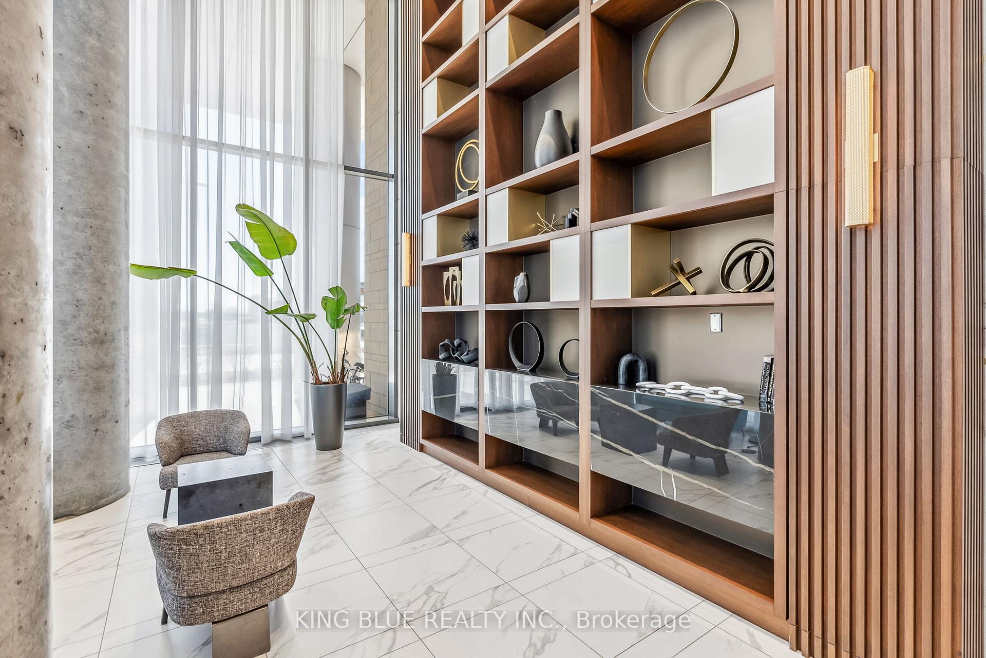 2 Bedrooms Condo at 950 Portage,  Vaughan For sale