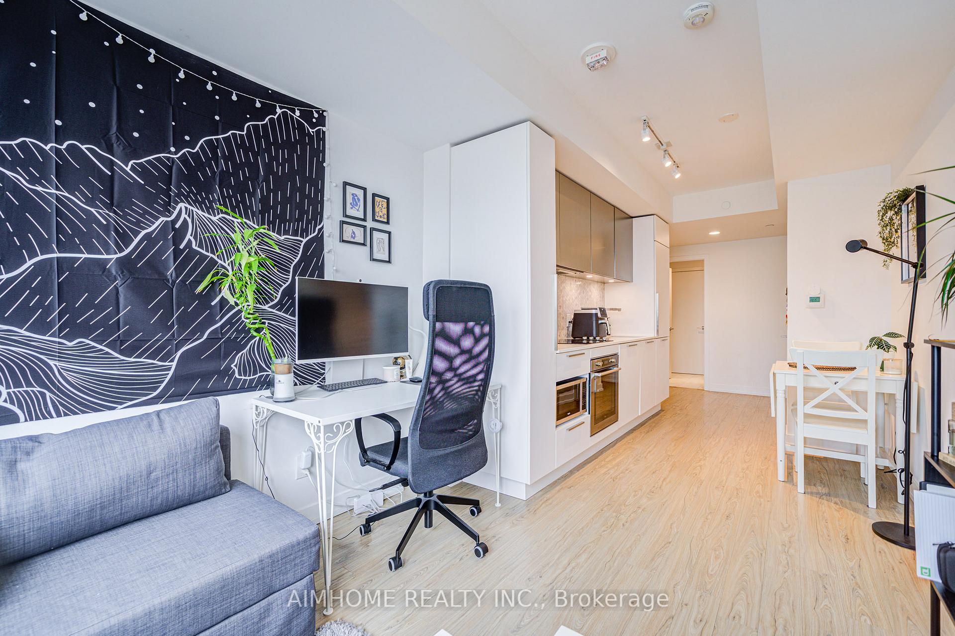 1 Bedroom Condo at 85 Wood, Toronto For sale