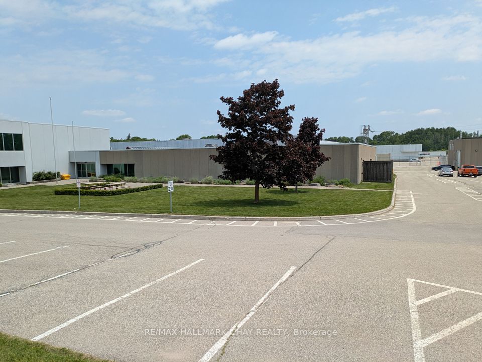 279 Bayview