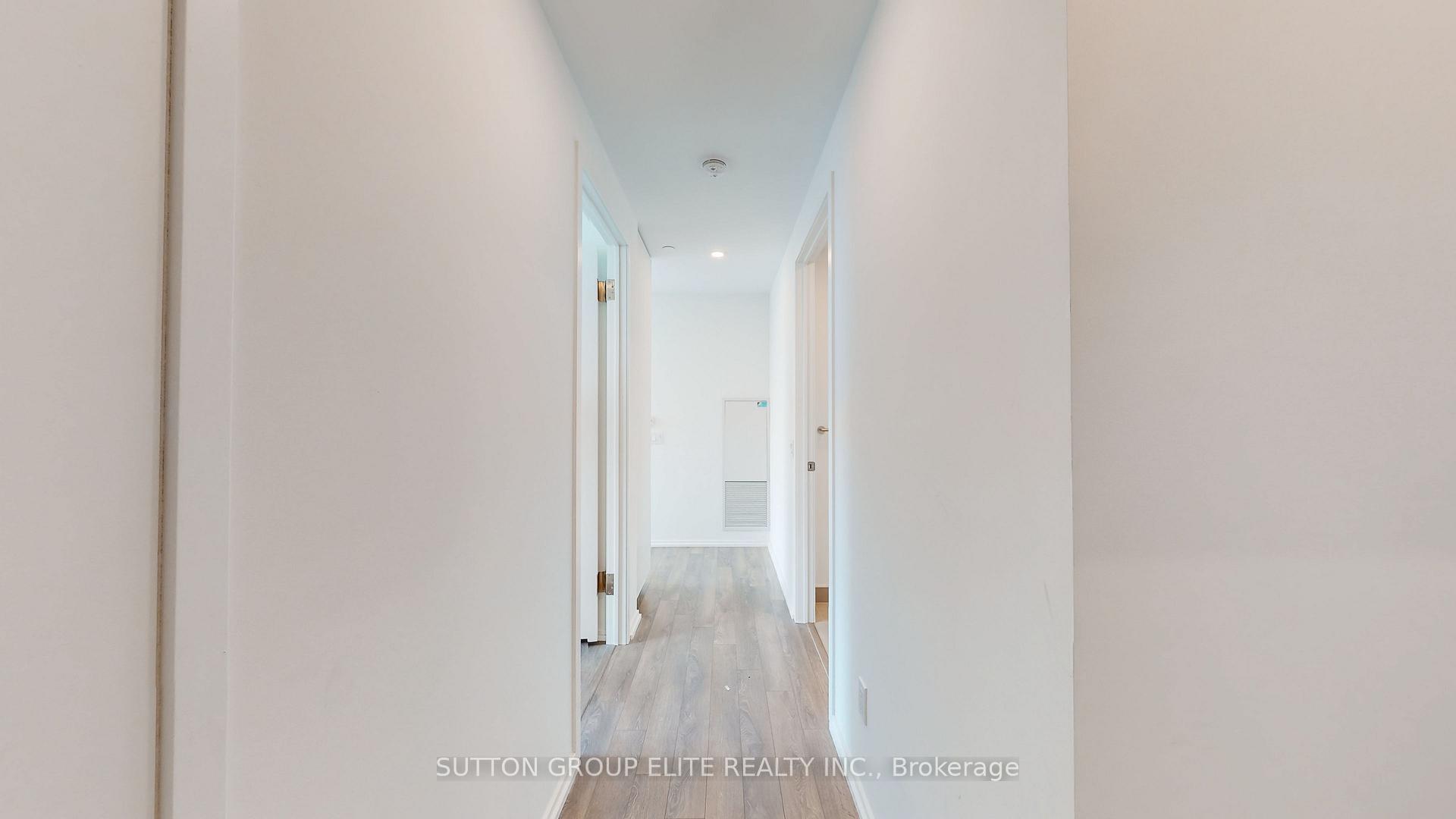 2 Bedrooms Condo at 197 YONGE, Toronto For sale