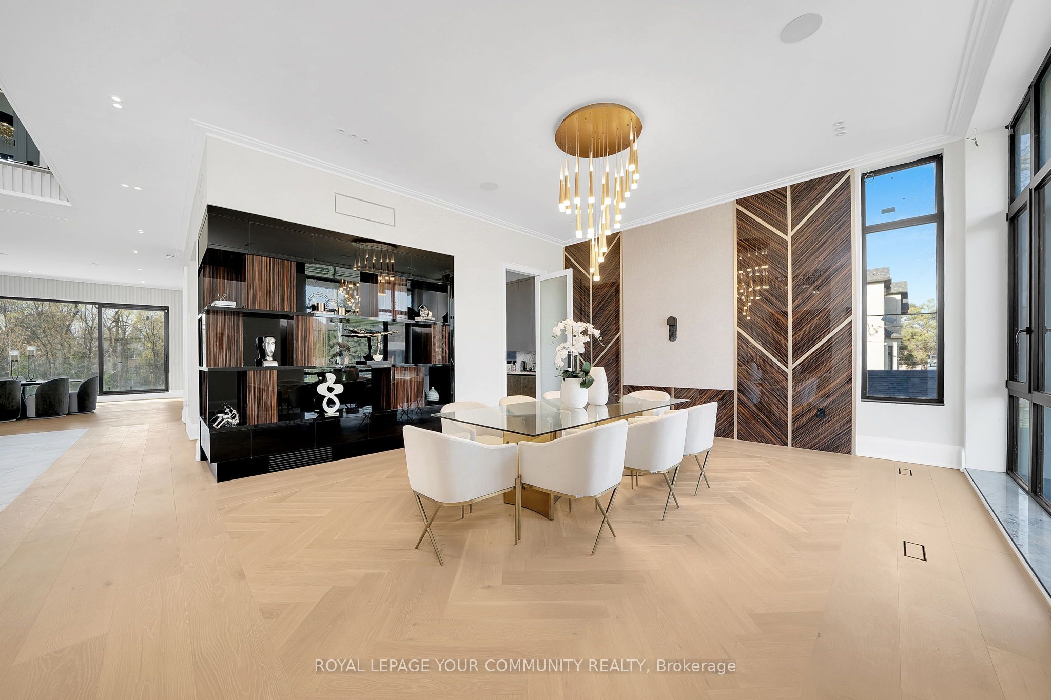 8 Poplar Drive
