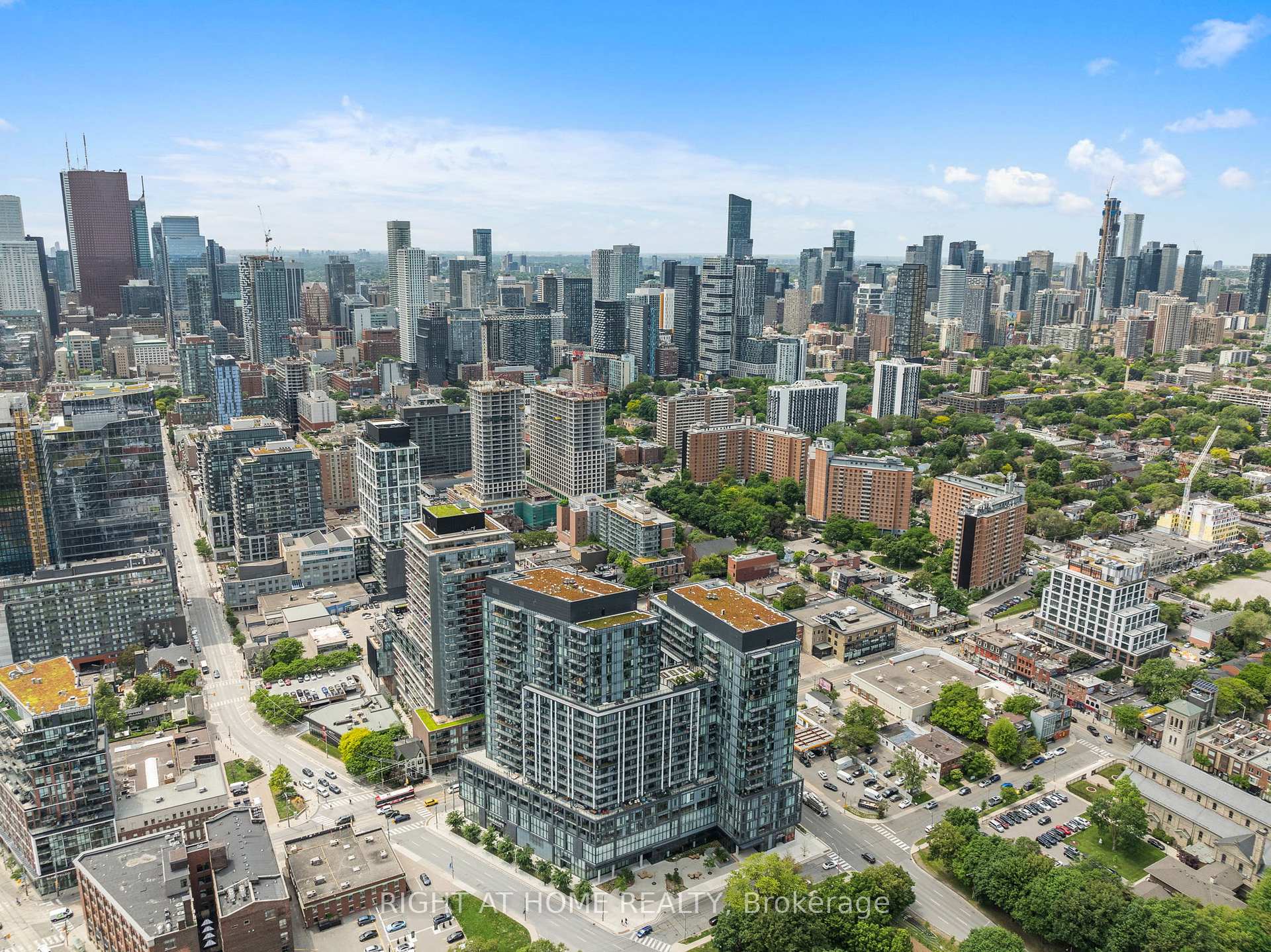 2 Bedrooms Condo at 50 Power, Toronto For sale