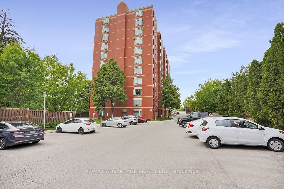 #302 - 76 BASE LINE Road, London South, ON N6J 4X6