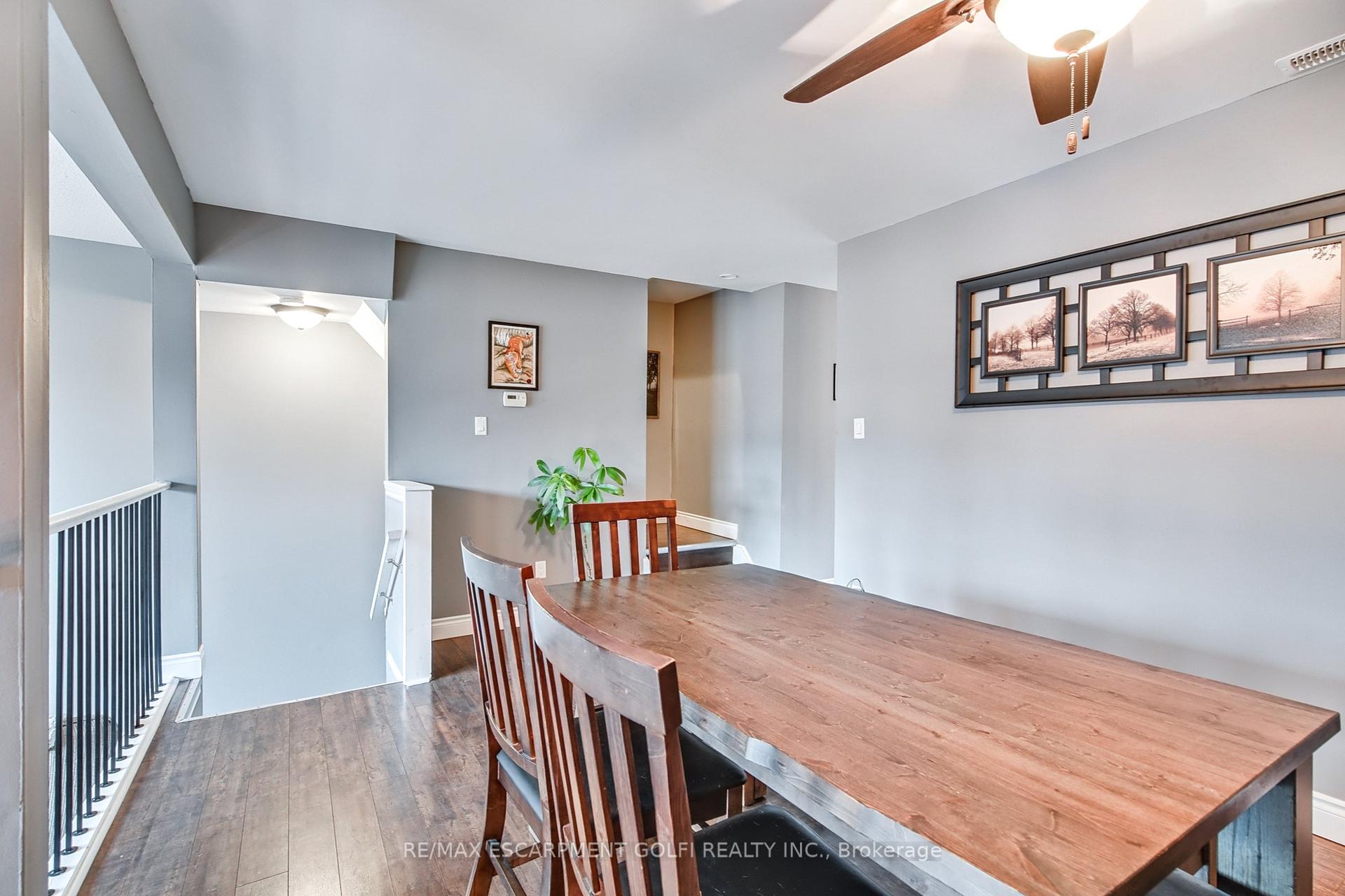 4 Bedrooms Condo at 23 WATSONS, Hamilton For sale