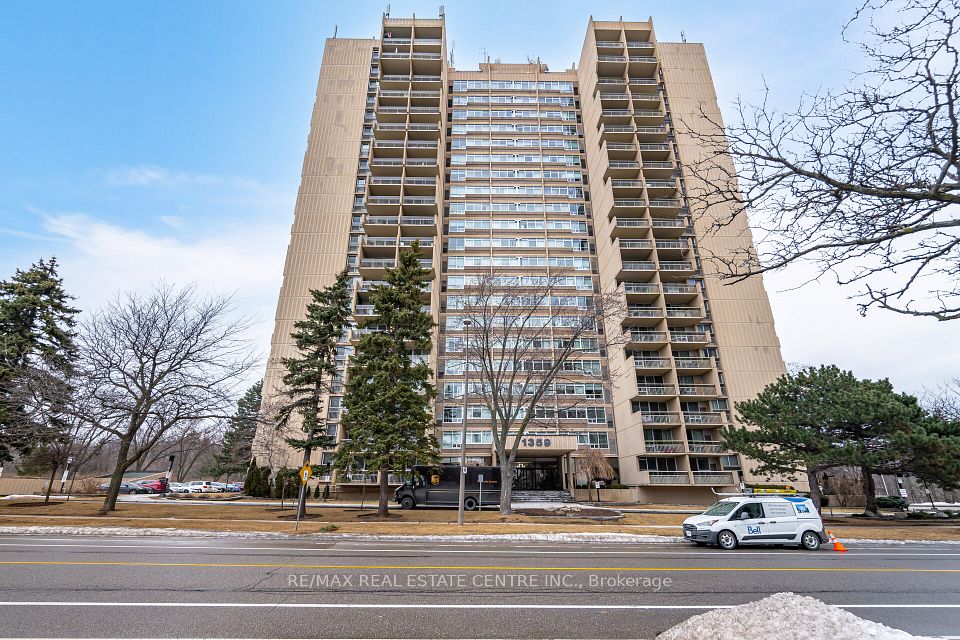 1359 White Oaks