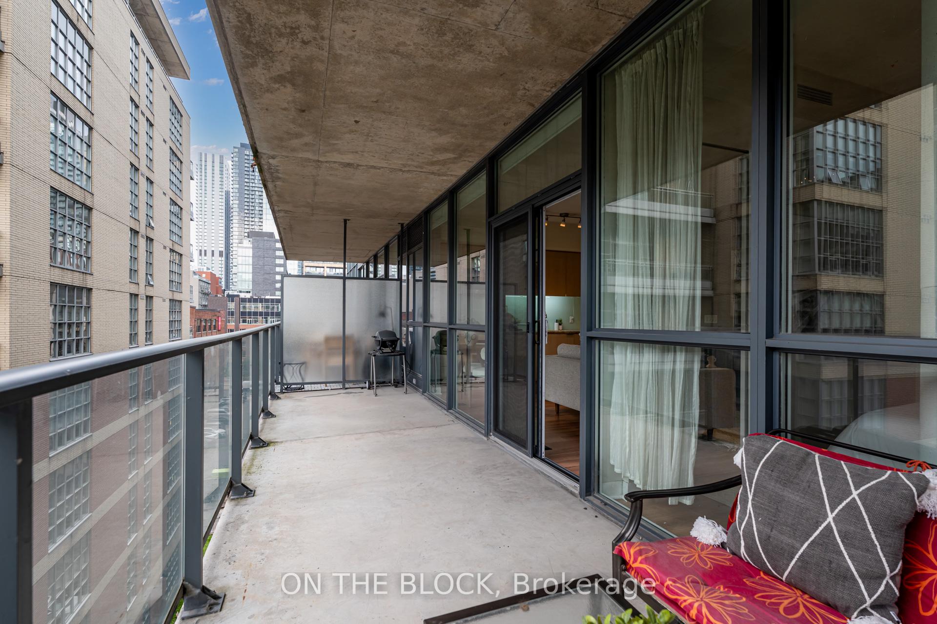 1 Bedroom Condo at 478 King,  Toronto For sale